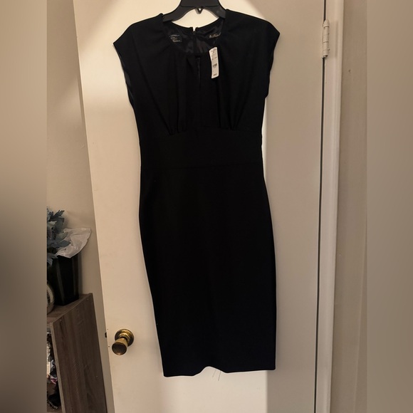 Black Dress Brooks Brothers New price tag attached 
Never worn Size 8 - Picture 1 of 5
